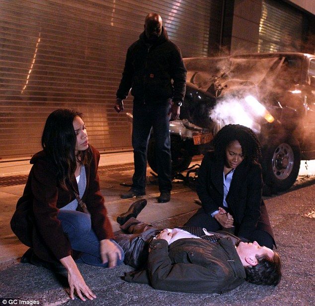 Foto Mike Colter, Rosario Dawson