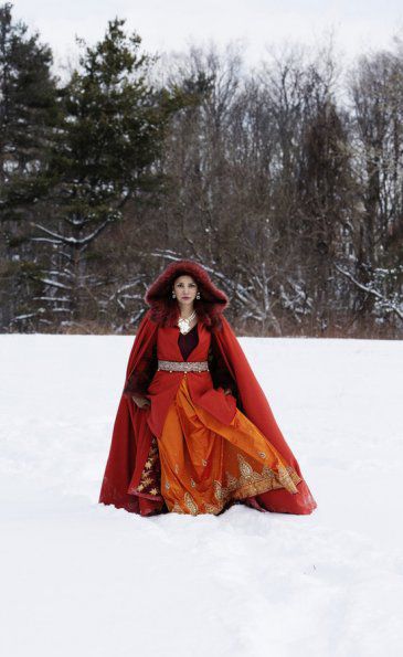 La expansión : Foto Shohreh Aghdashloo