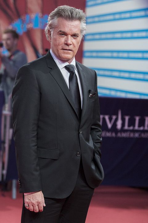 Cobertura de revista Ray Liotta