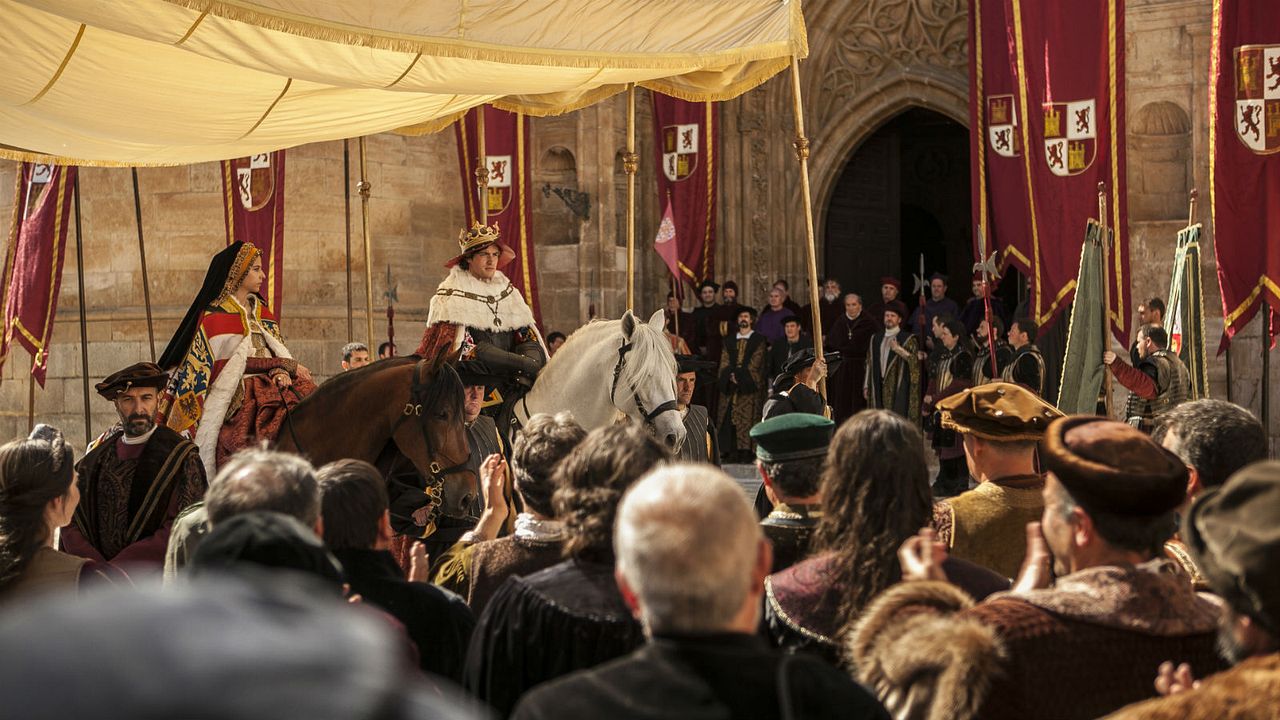 La corona partida : Foto Raúl Mérida, Irene Escolar