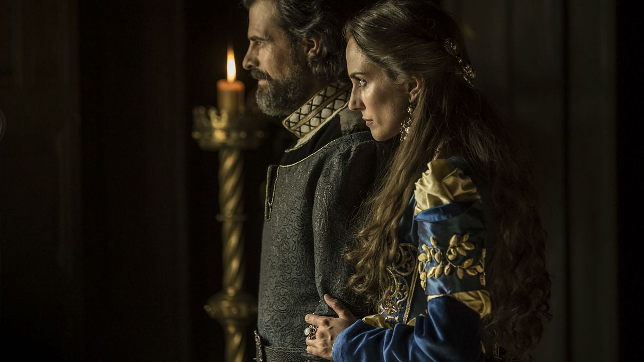 La corona partida : Foto Rodolfo Sancho, Silvia Alonso