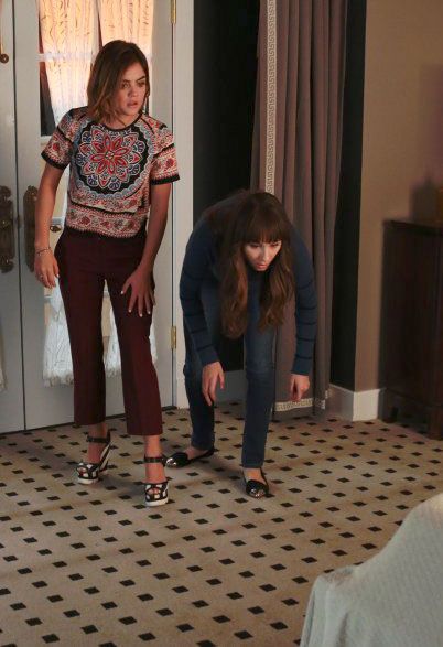 Pretty Little Liars : Foto Troian Bellisario, Lucy Hale