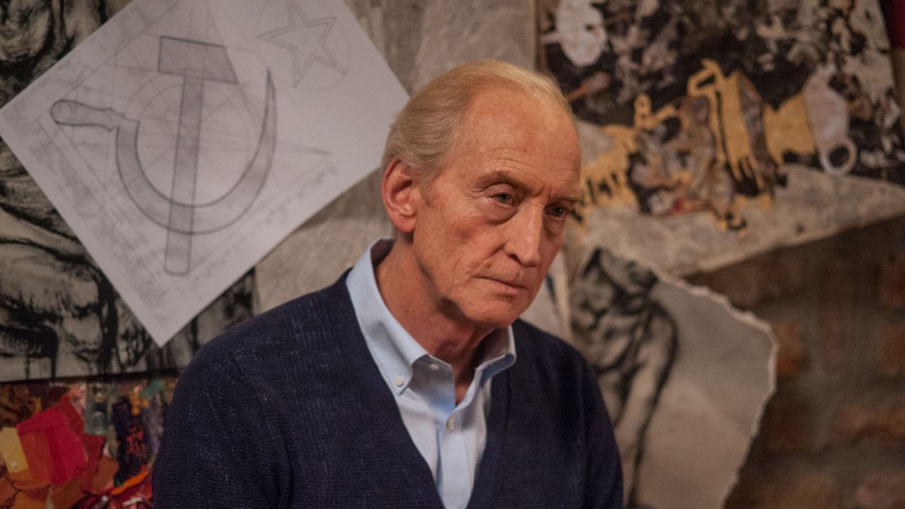 Cuando cae la nieve : Foto Charles Dance