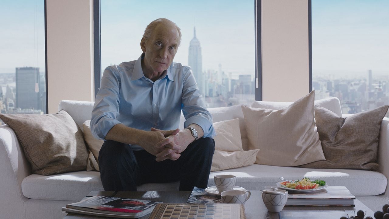 Cuando cae la nieve : Foto Charles Dance