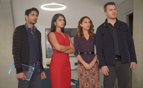 Foto Vanessa Lengies, Robert Kazinsky