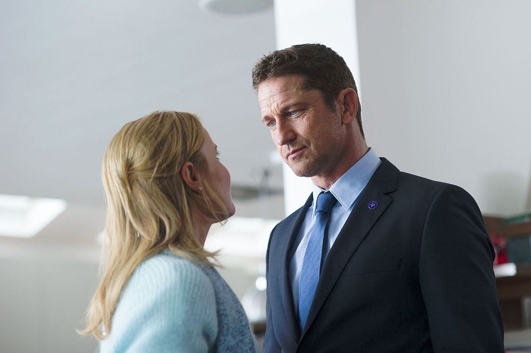 Londres bajo fuego : Foto Gerard Butler, Radha Mitchell