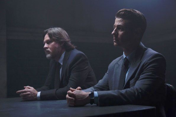 Foto Ben McKenzie, Donal Logue