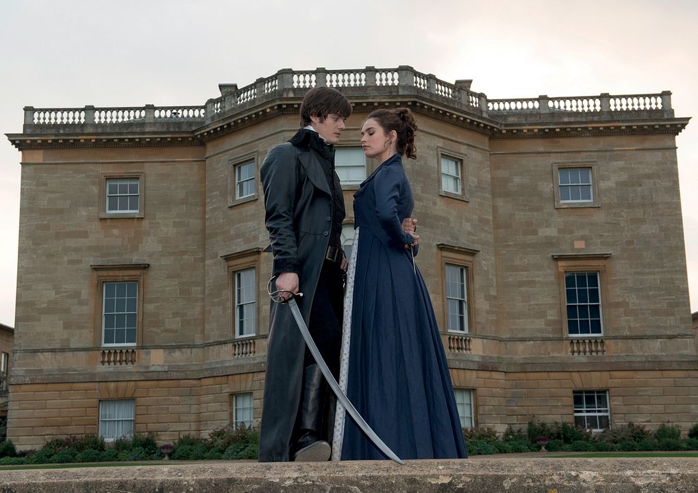 Orgullo + prejuicio + zombis : Foto Sam Riley, Lily James