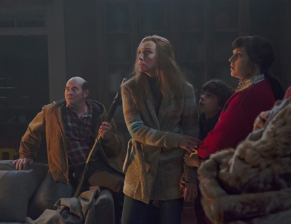 Krampus. Maldita Navidad : Foto Toni Collette, Emjay Anthony