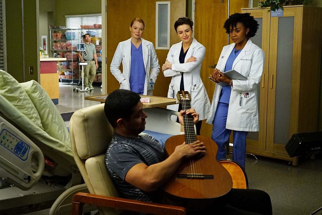 Grey's Anatomy : Foto Wilmer Valderrama, Caterina Scorsone, Jerrika Hinton, Samantha Sloyan