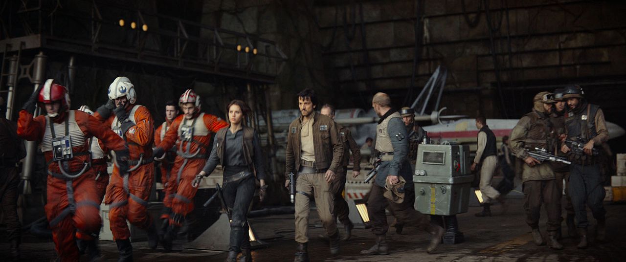 Rogue One: Una historia de Star Wars : Foto Felicity Jones, Diego Luna