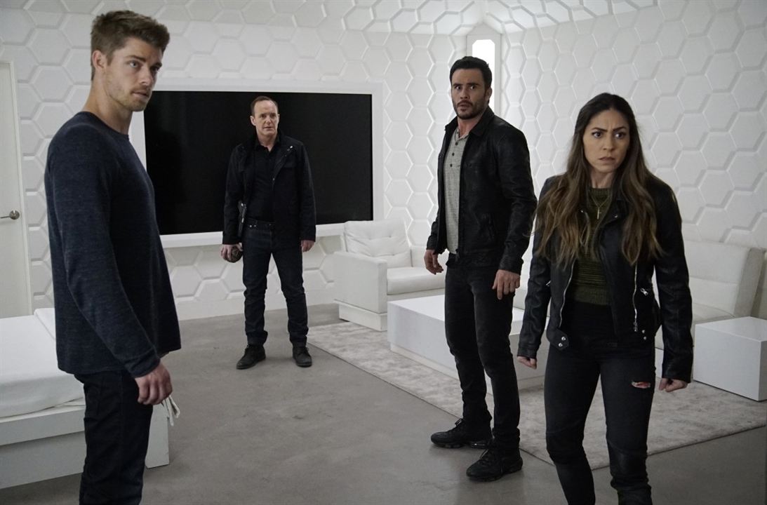 Agentes de S.H.I.E.L.D. : Foto Clark Gregg, Juan Pablo Raba, Natalia Cordova-Buckley