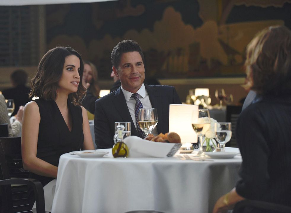 The Grinder : Foto Natalie Morales, Rob Lowe