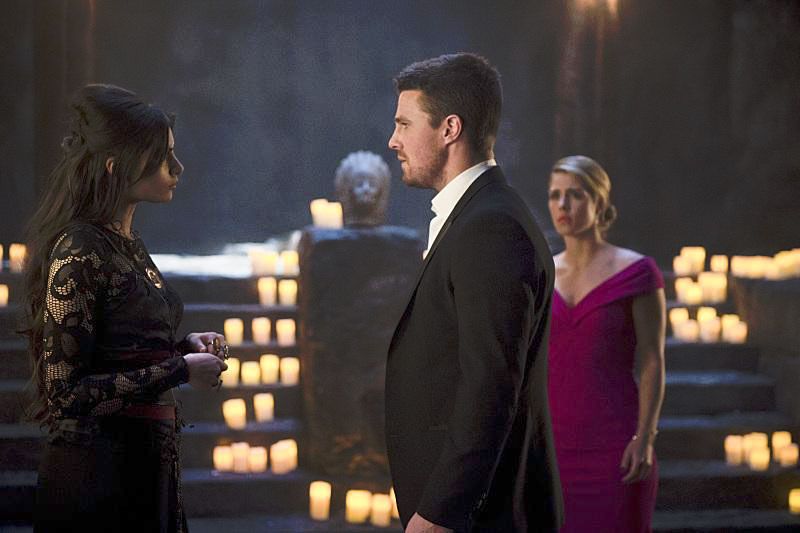 Arrow : Foto Stephen Amell, Gabriella Wright