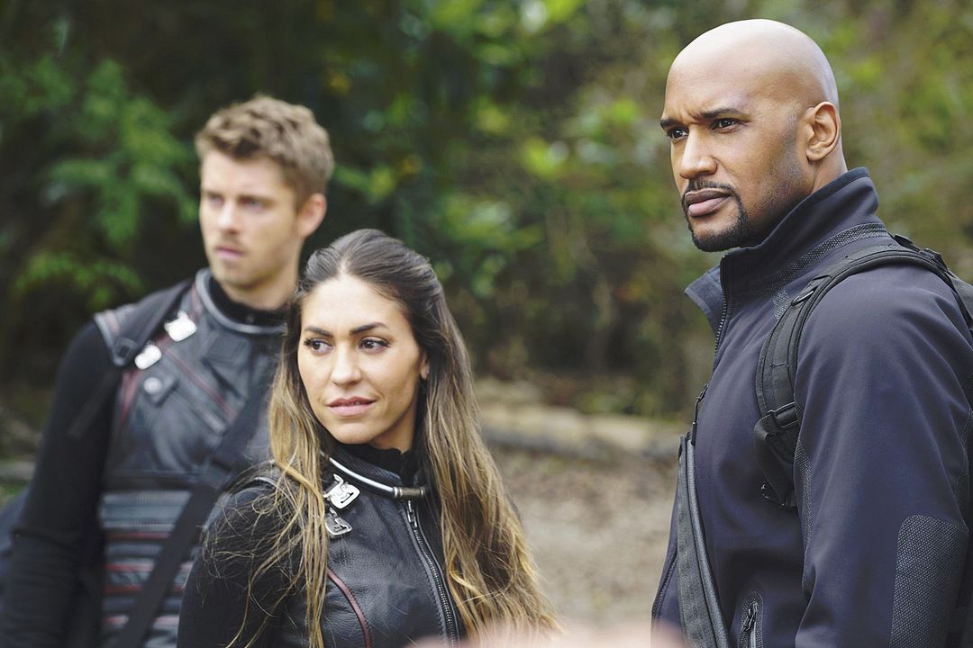 Agentes de S.H.I.E.L.D. : Foto Natalia Cordova-Buckley, Henry Simmons
