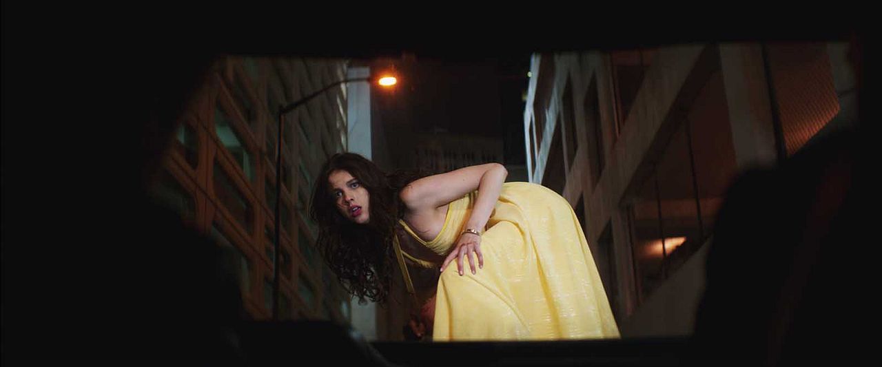 Dos tipos peligrosos : Foto Margaret Qualley