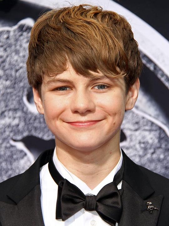 Póster Ty Simpkins