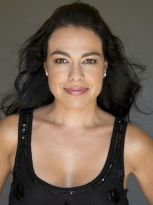 Póster Giovanna Zacarias