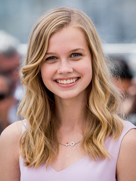 Póster Angourie Rice