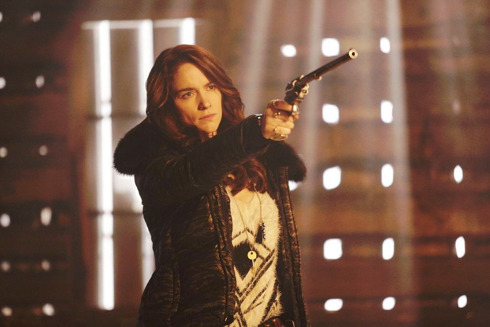 Wynonna Earp : Foto Melanie Scrofano