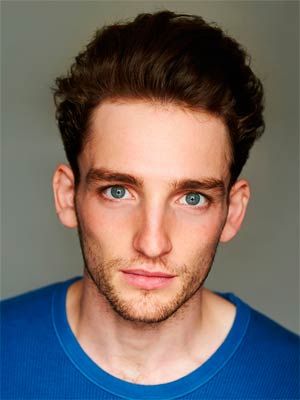 Póster Laurie Davidson