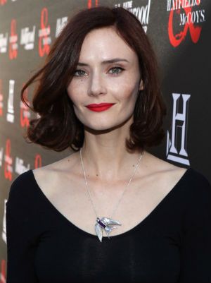 Póster Rebecca Calder