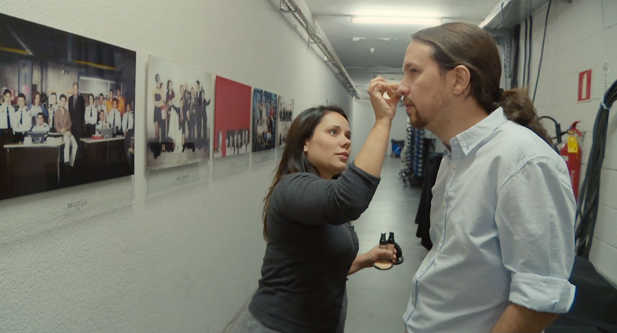 Política, Manual de Instrucciones : Foto