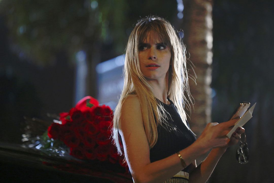 Foto Carlson Young