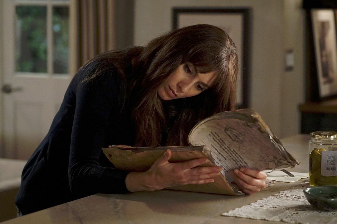 Pretty Little Liars : Foto Troian Bellisario