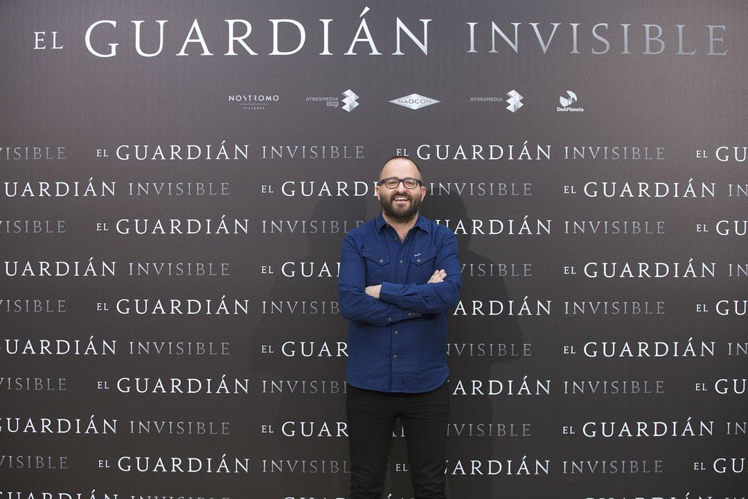 El guardian invisible : Cobertura de revista