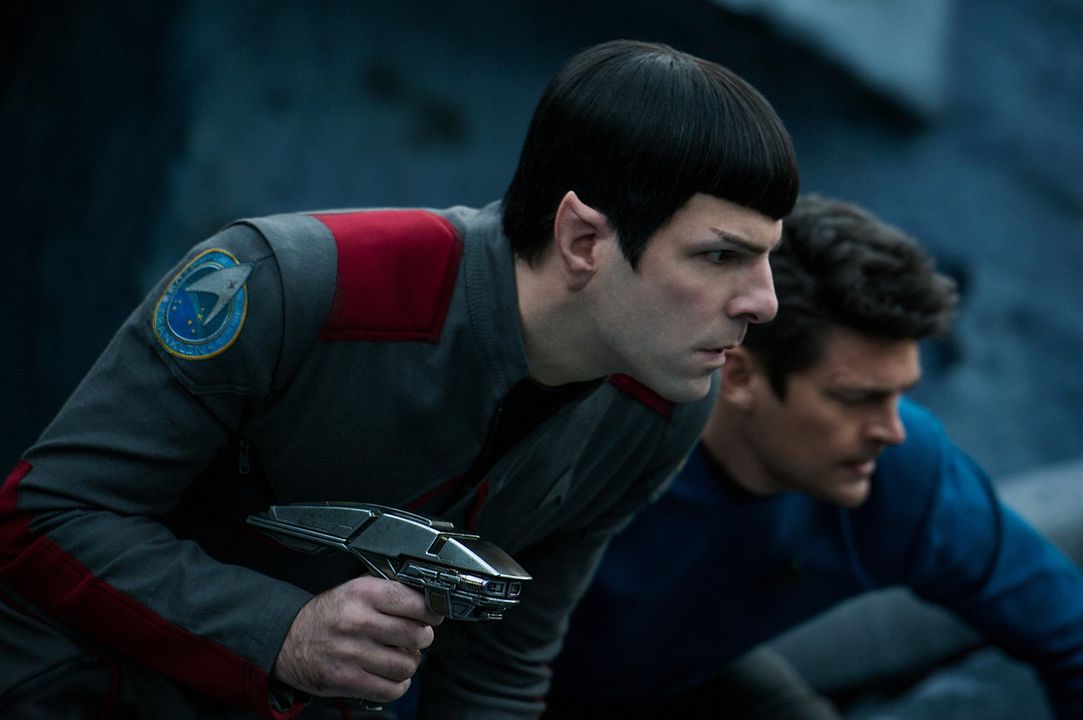 Star Trek: Sin límites : Foto Zachary Quinto