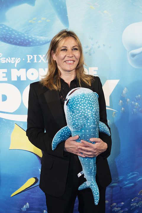 Buscando a Dory : Cobertura de revista