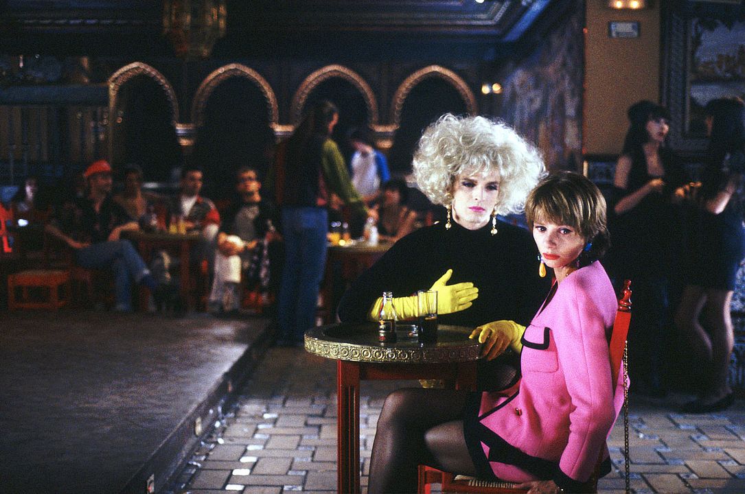 Tacones lejanos : Foto