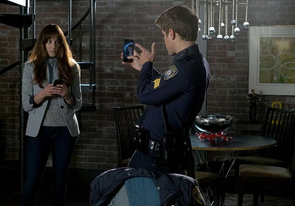 Pretty Little Liars : Foto Troian Bellisario