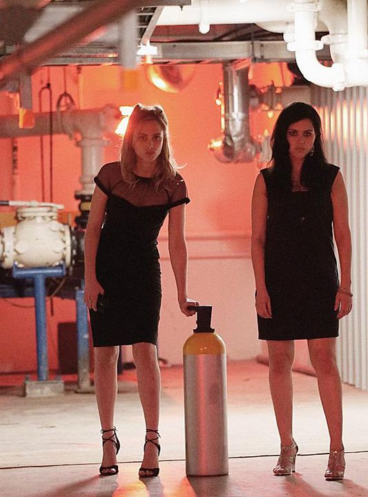 Foto Alyssa Diaz, Nora Arnezeder