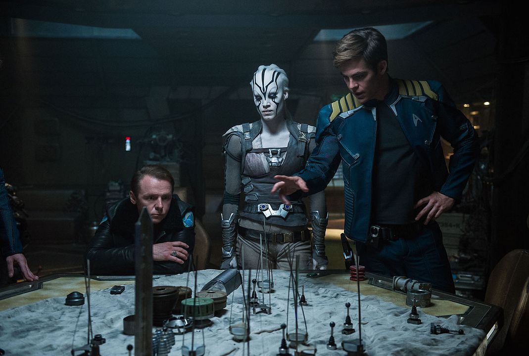 Star Trek: Sin límites : Foto Sofia Boutella, Chris Pine, Simon Pegg