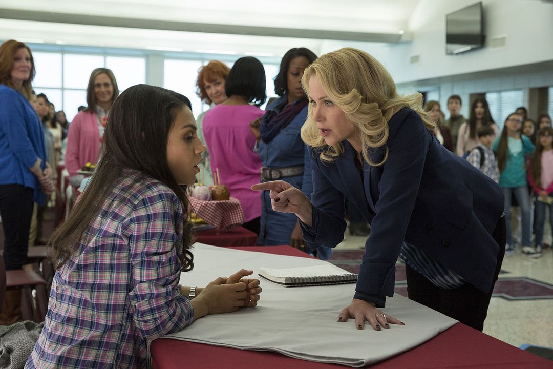 El club de las madres rebeldes : Foto Christina Applegate, Mila Kunis