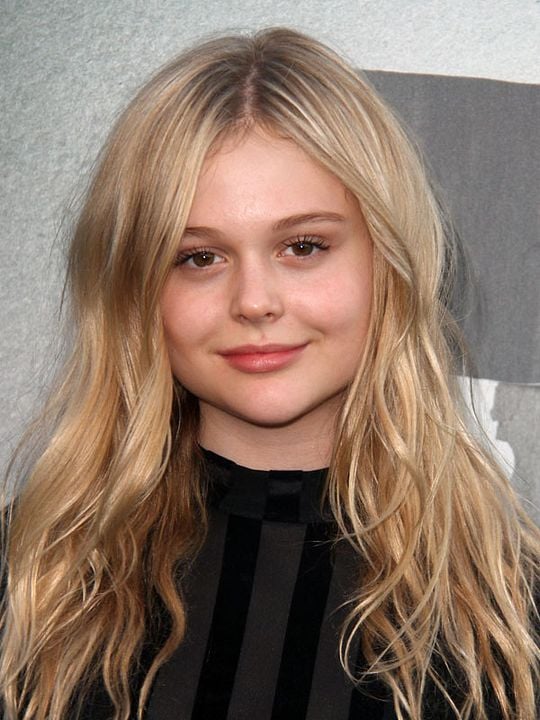 Póster Emily Alyn Lind