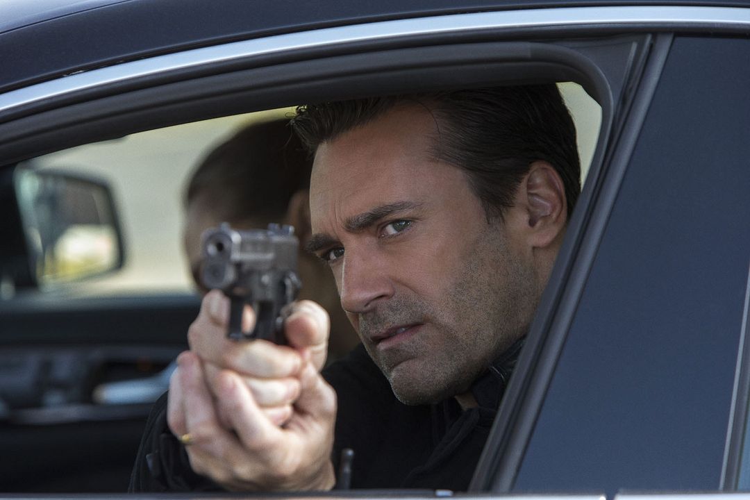 Espiando a los vecinos : Foto Jon Hamm