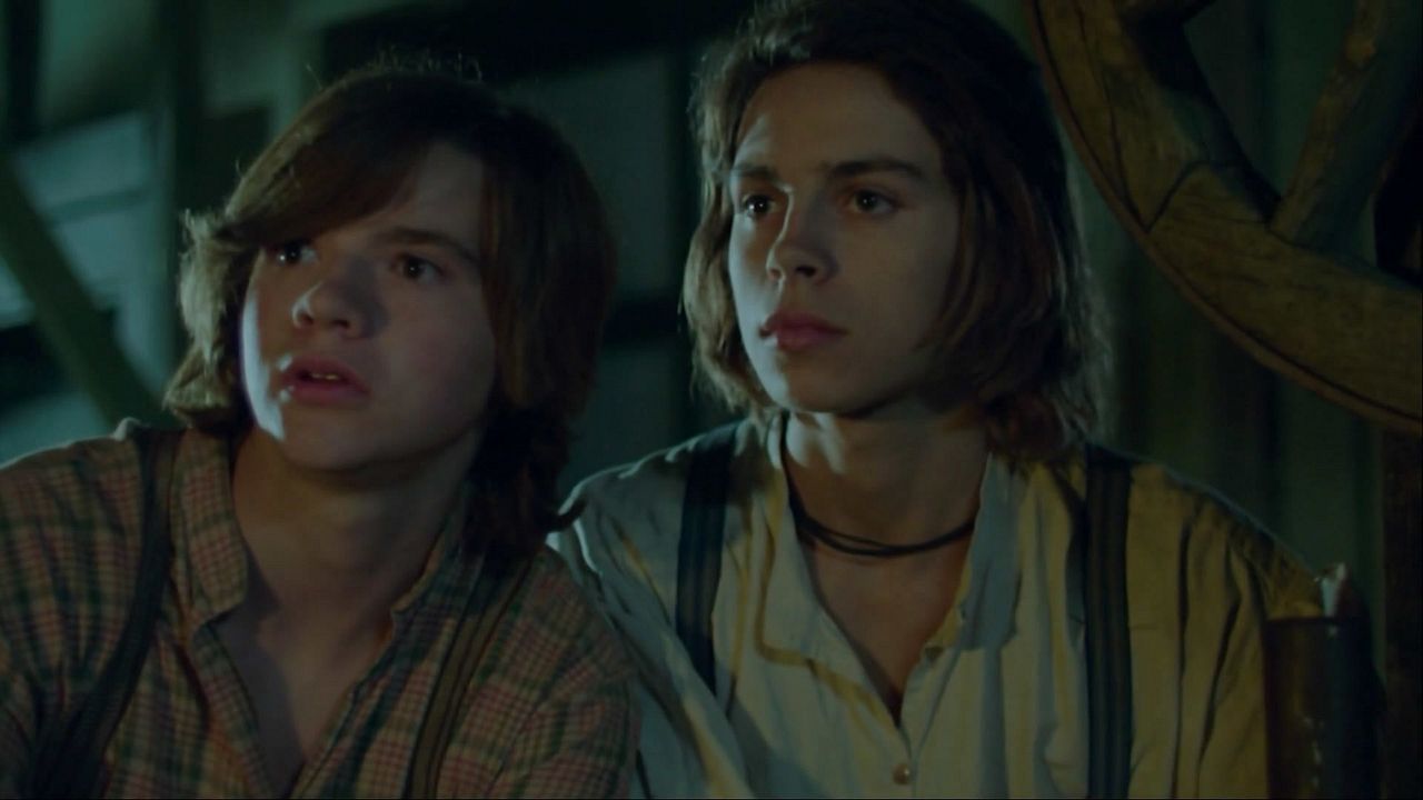Foto Joel Courtney