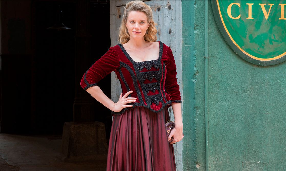 Cobertura de revista Carolina Bang