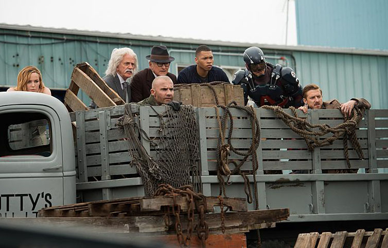 DC's Legends of Tomorrow : Foto Arthur Darvill, Caity Lotz, Dominic Purcell, Victor Garber