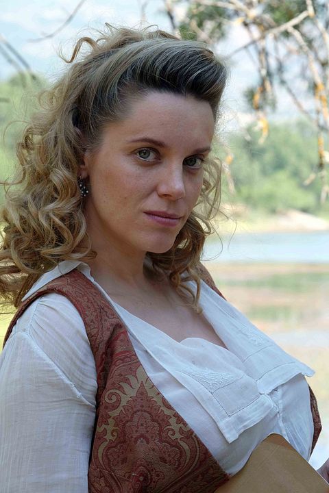 Cobertura de revista Carolina Bang