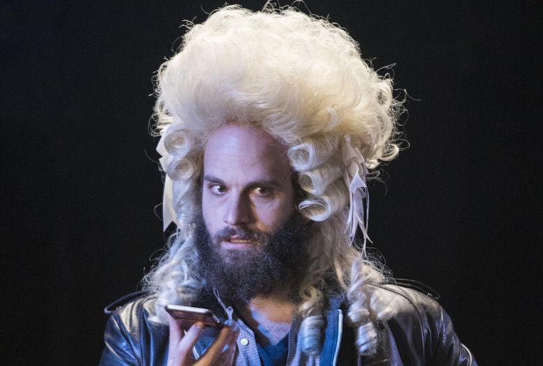 High Maintenance : Foto