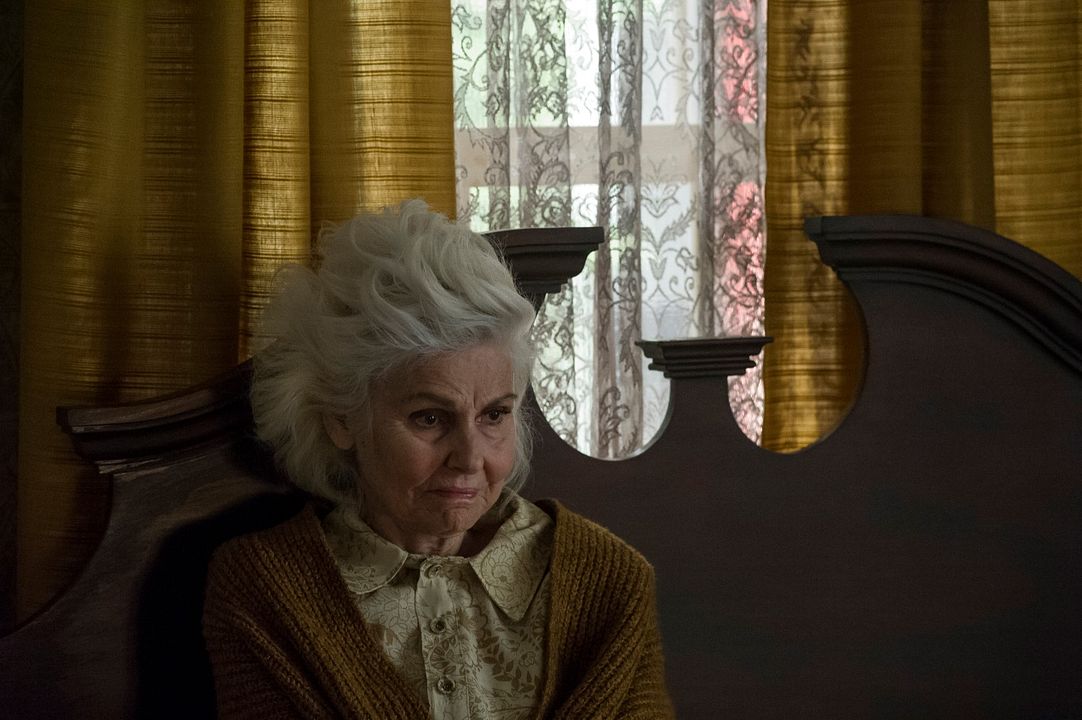 Soy la bonita criatura que vive en esta casa : Foto