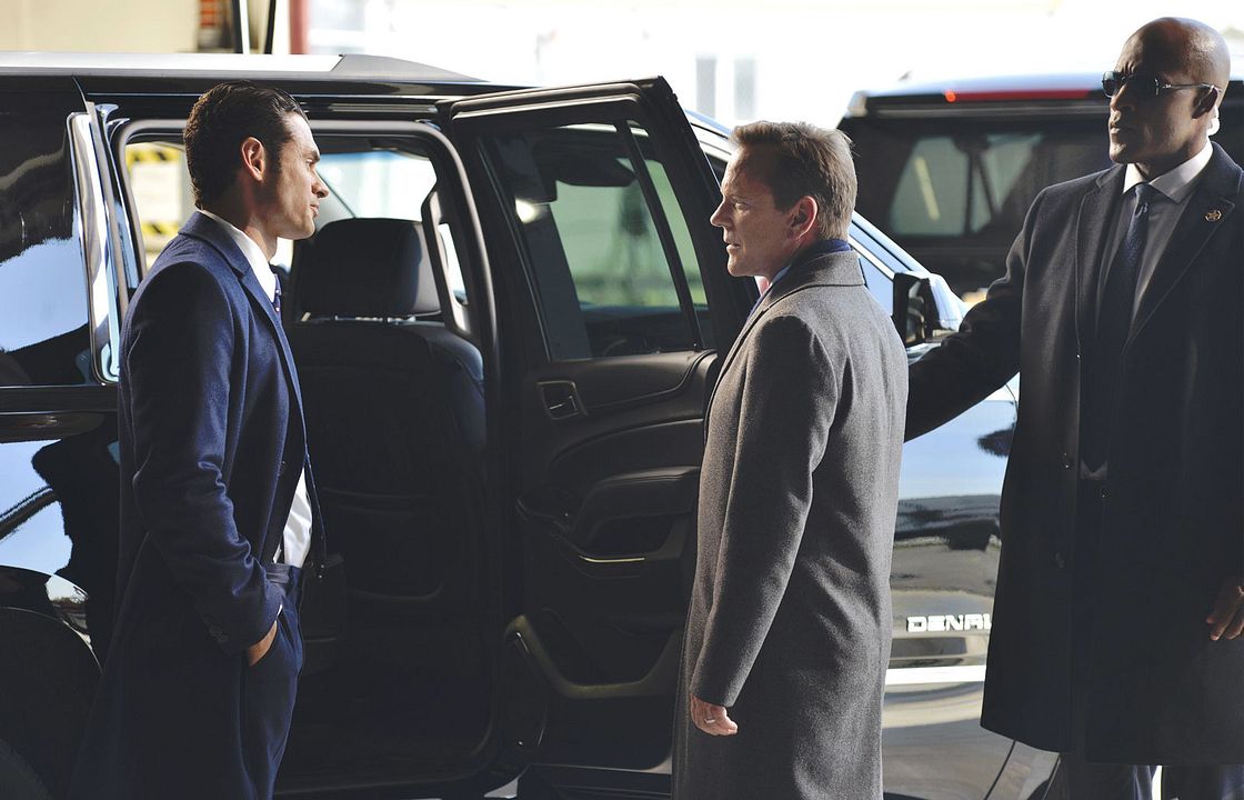 Designated Survivor : Foto LaMonica Garrett, Adan Canto, Kiefer Sutherland