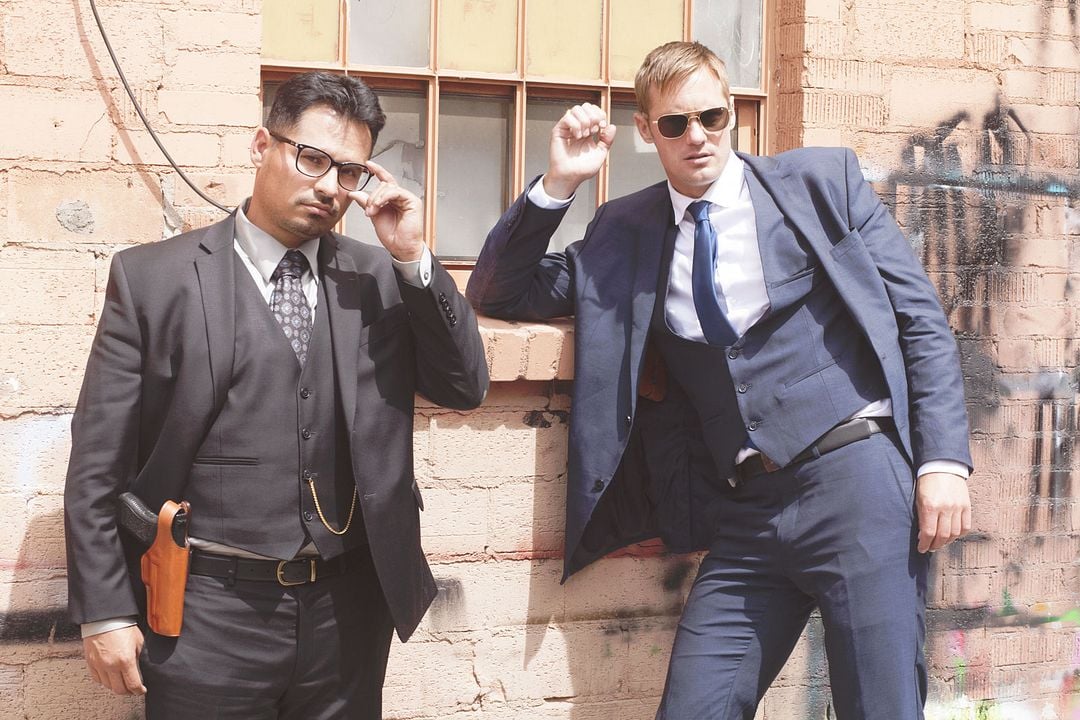 Foto Michael Peña, Alexander Skarsgård