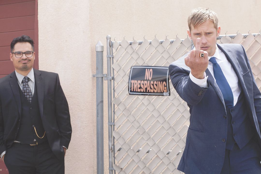 Foto Alexander Skarsgård, Michael Peña