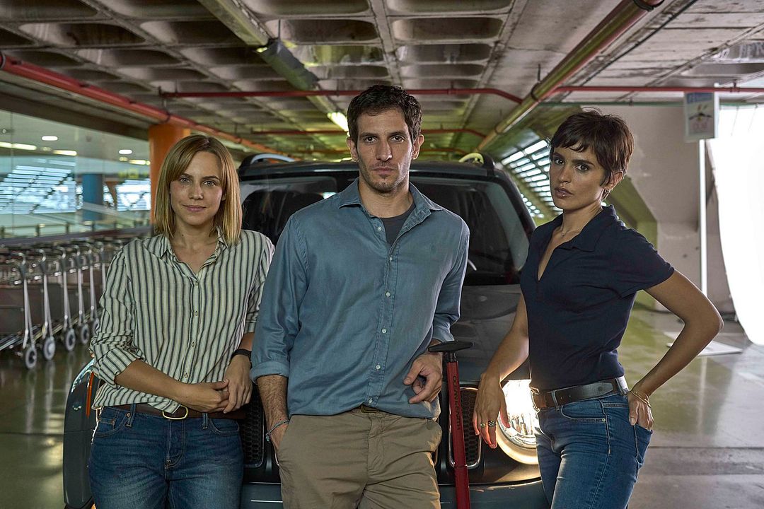 La niebla y la doncella : Foto Quim Gutiérrez, Verónica Echegui, Aura Garrido