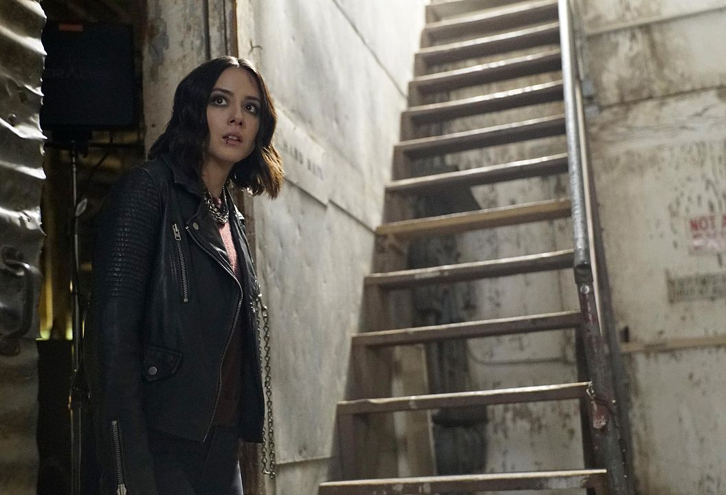 Agentes de S.H.I.E.L.D. : Póster Chloe Bennet